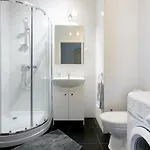 Appartement Airport Orange *