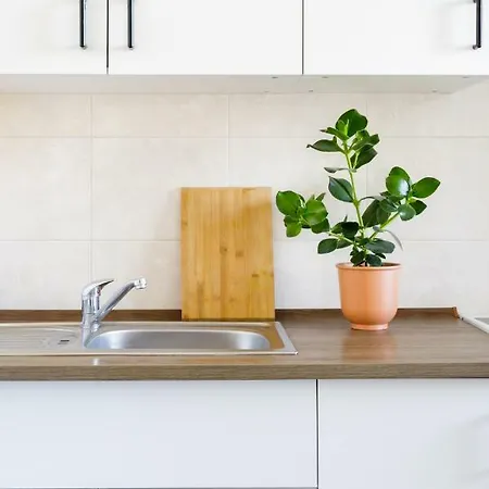 Apartament Airport Orange