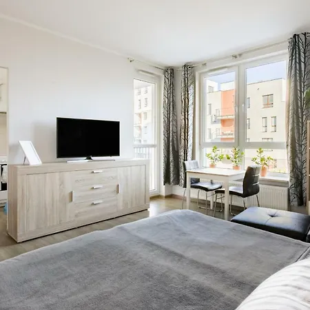 Apartament Airport Orange *