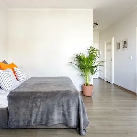 Apartament Airport Orange *